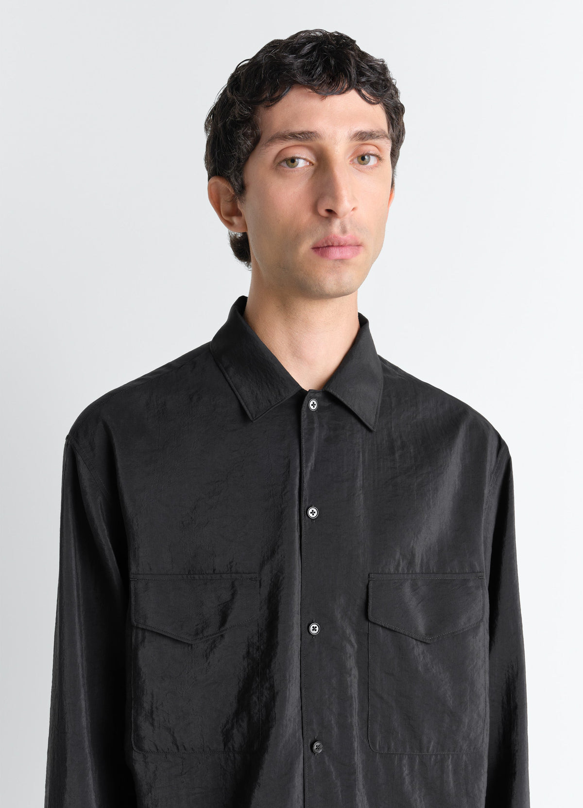 CHEMISE À COL CONVERTIBLE EN SOIE SÈCHE
