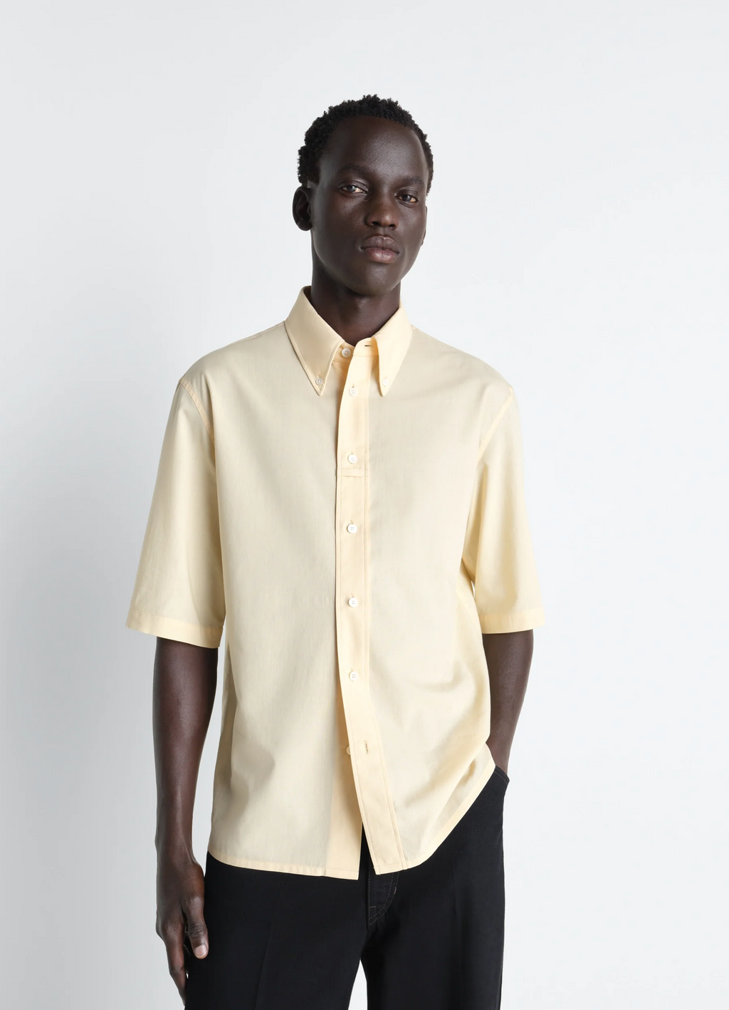 CHEMISE À MANCHES COURTES EN MOUSSELINE DE COTON LAVÉ