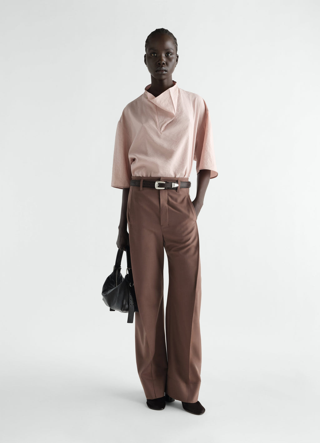 SOFT COLLAR TOP IN DRY SILK