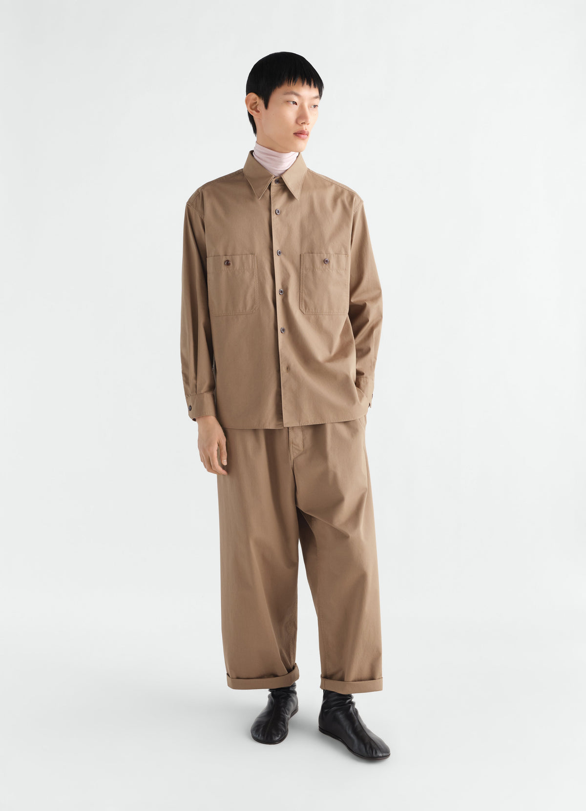 CHEMISE À DEUX POCHES EN SERGÉ DE COTON LÉGER
