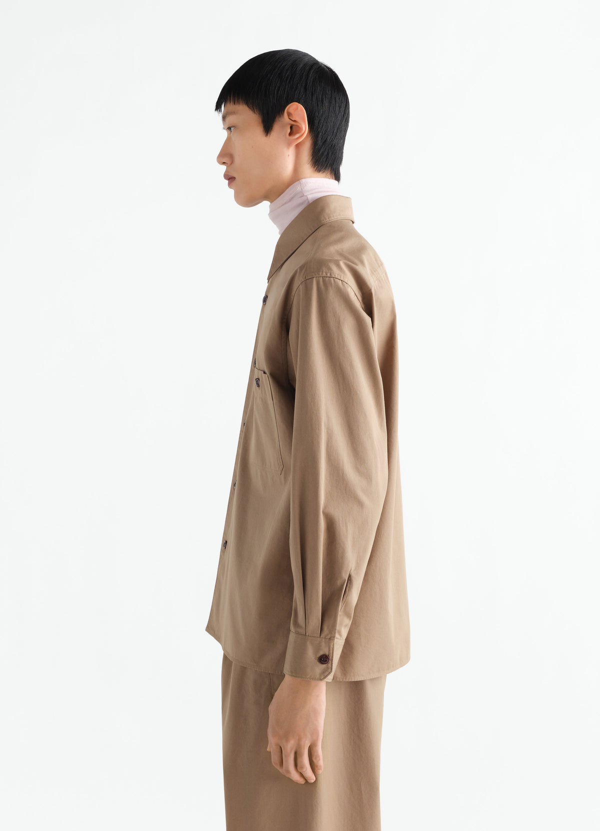 CHEMISE À DEUX POCHES EN SERGÉ DE COTON LÉGER