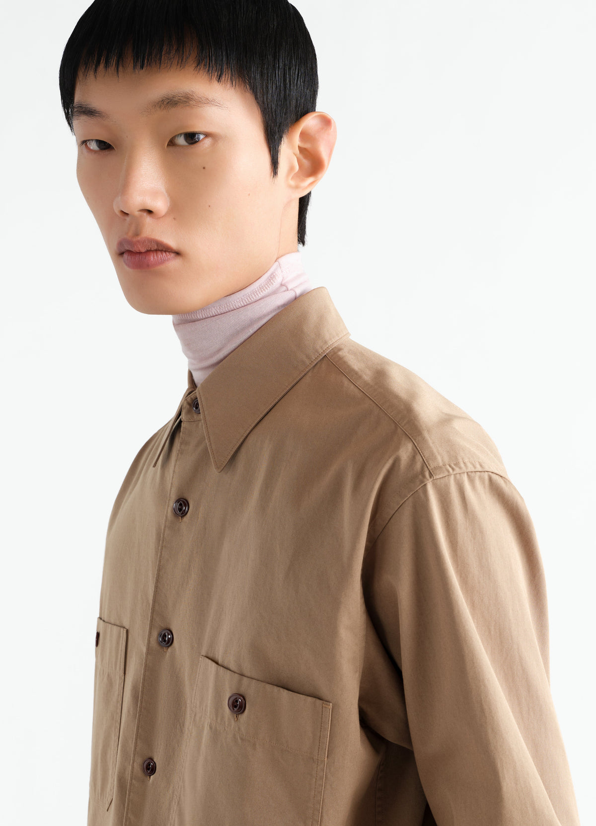 CHEMISE À DEUX POCHES EN SERGÉ DE COTON LÉGER