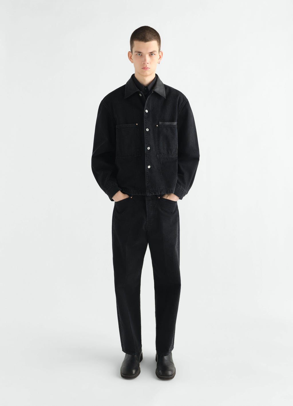WORKWEAR OVERSHIRT WITH LEATHER COLLAR IN BLACK SELVEDGE DENIM