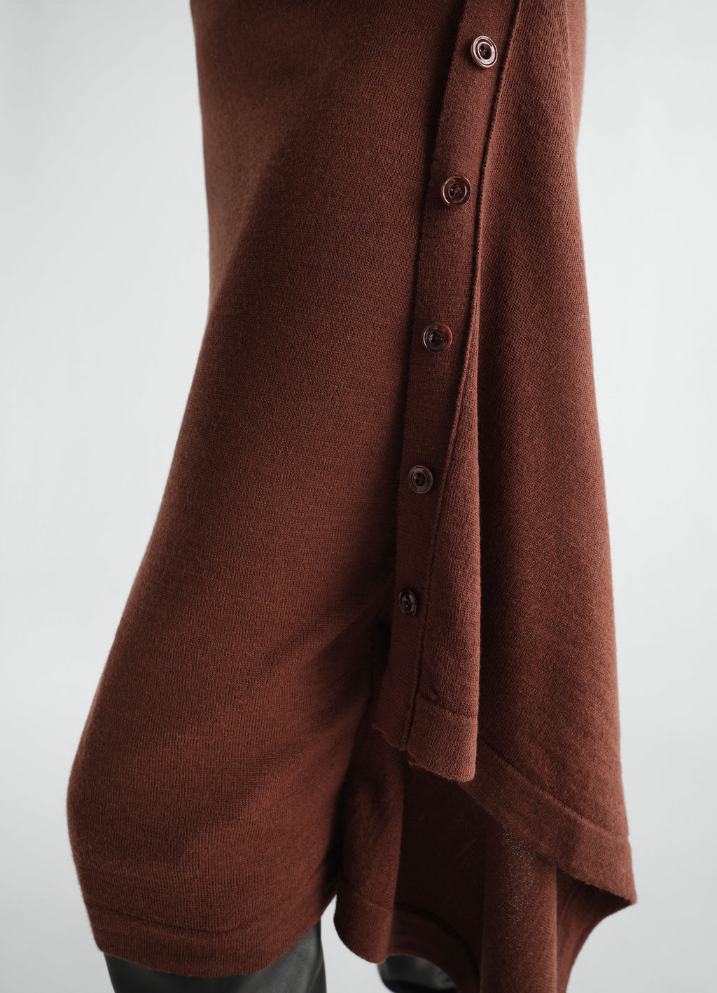BUTTONED SKIRT IN MERINO BLEND
