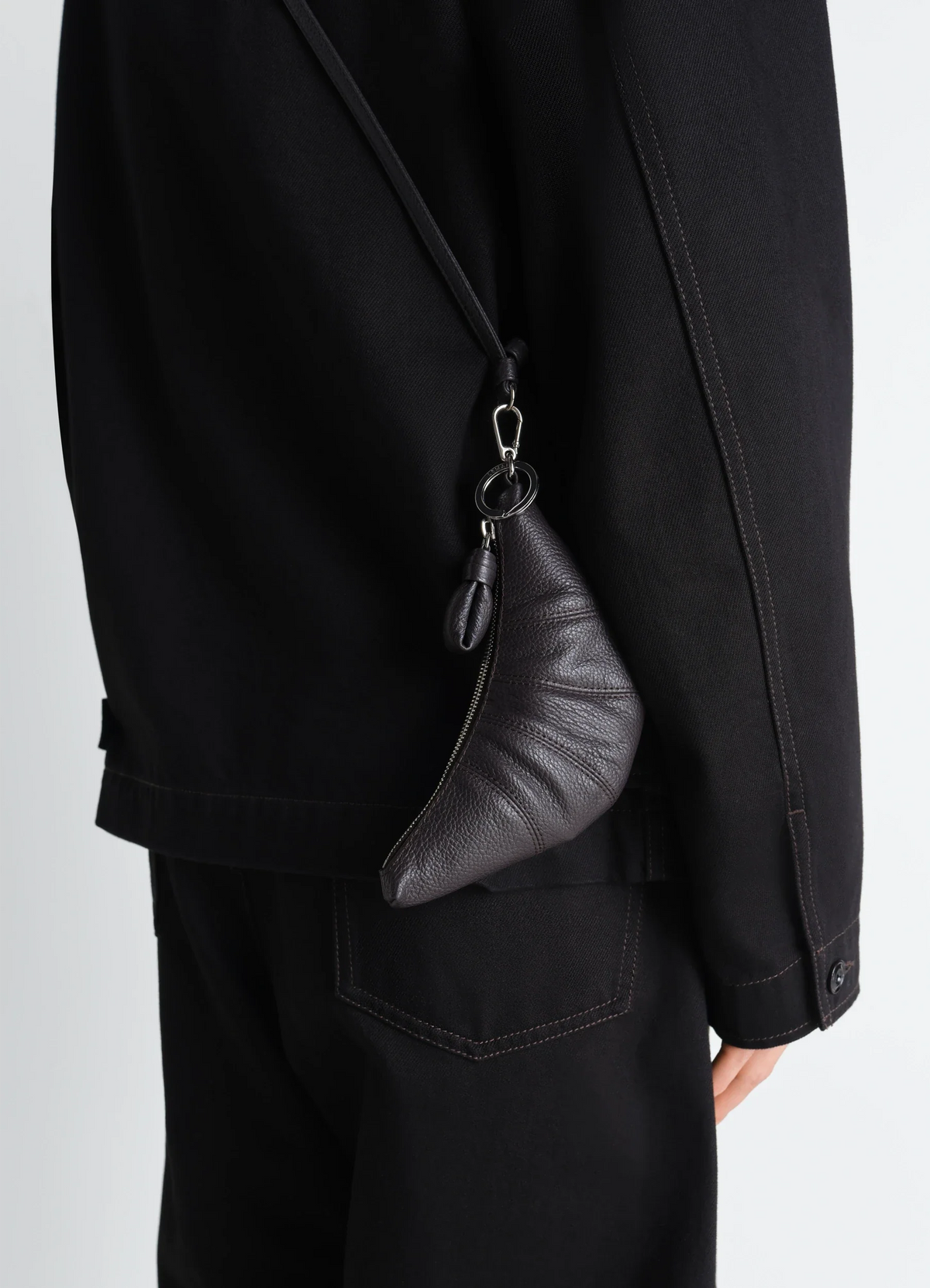 CROSS-BODY CROISSANT COIN PURSE IN SOFT GRAINED LEATHER