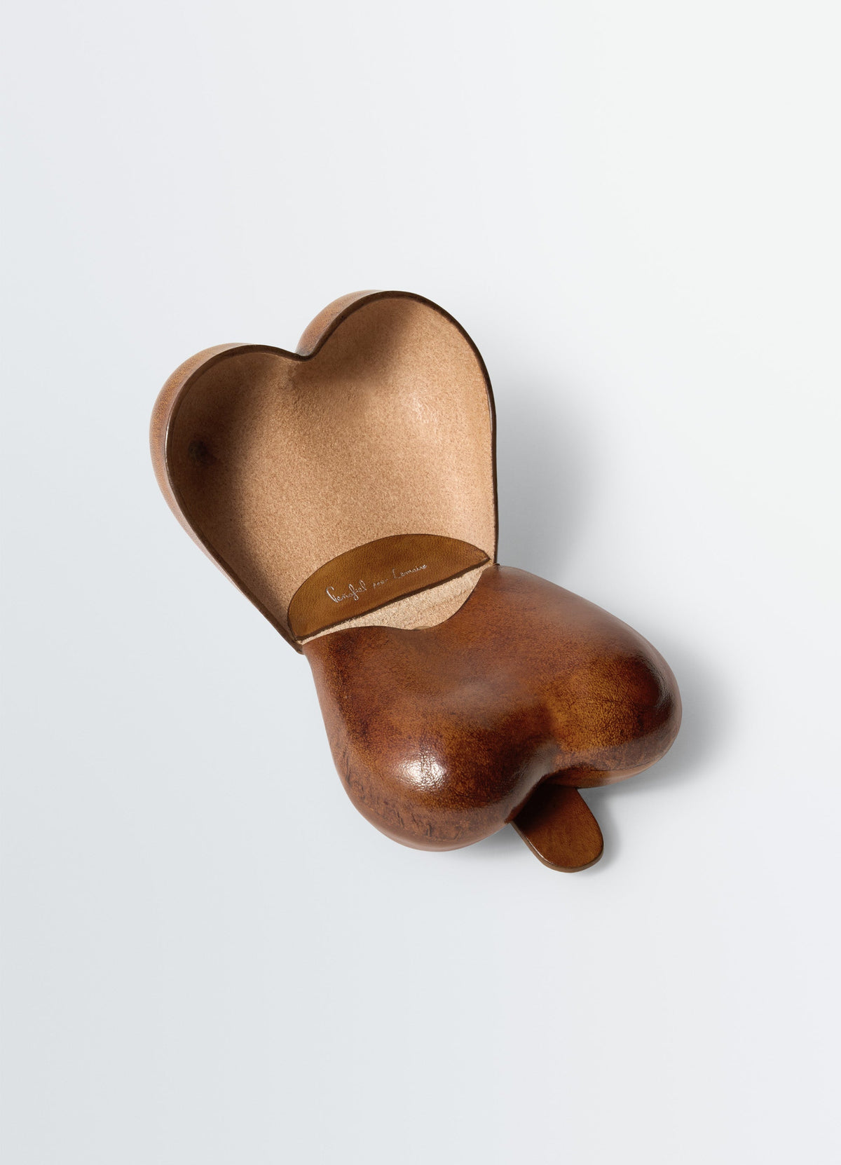 CARLOS BREAST KEY RING IN PATINA COWSKIN LEATHER