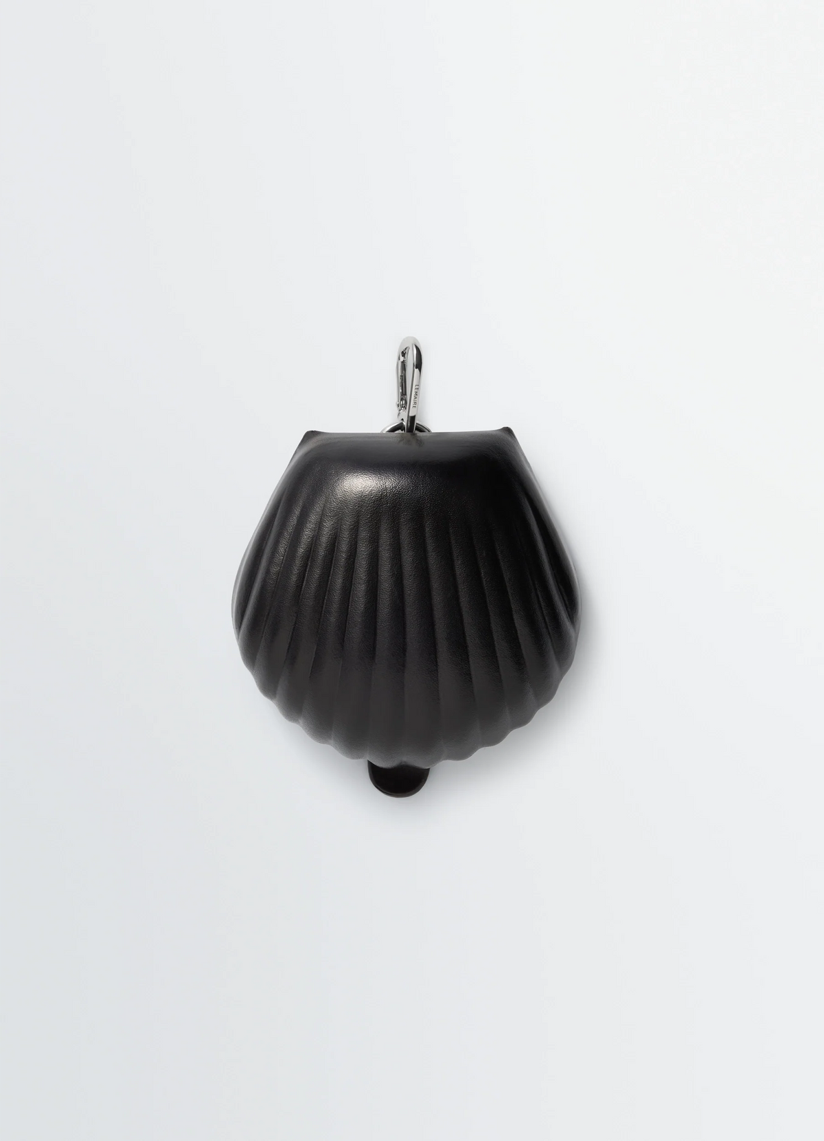 PORTE-CLÉS COQUILLE CARLOS EN CUIR DE VACHETTE PATINÉ
