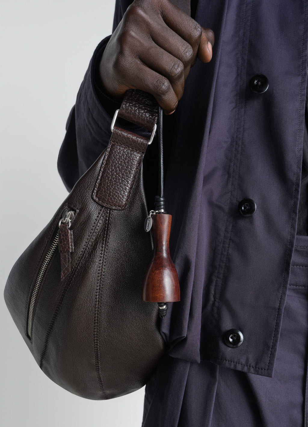 BRELOQUE À TALON BOUTEILLE EN CUIR EMPILÉ