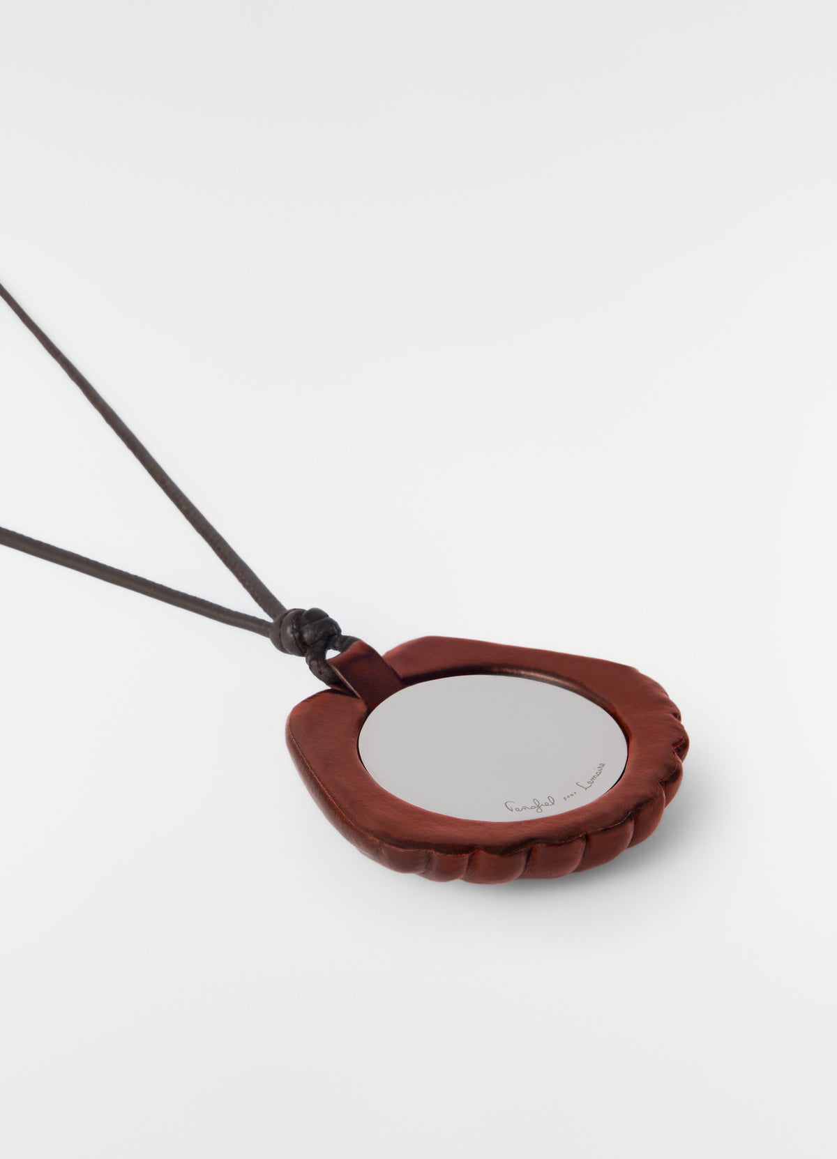 CARLOS SHELL MIRROR NECKLACE IN BABY CALFSKIN LEATHER