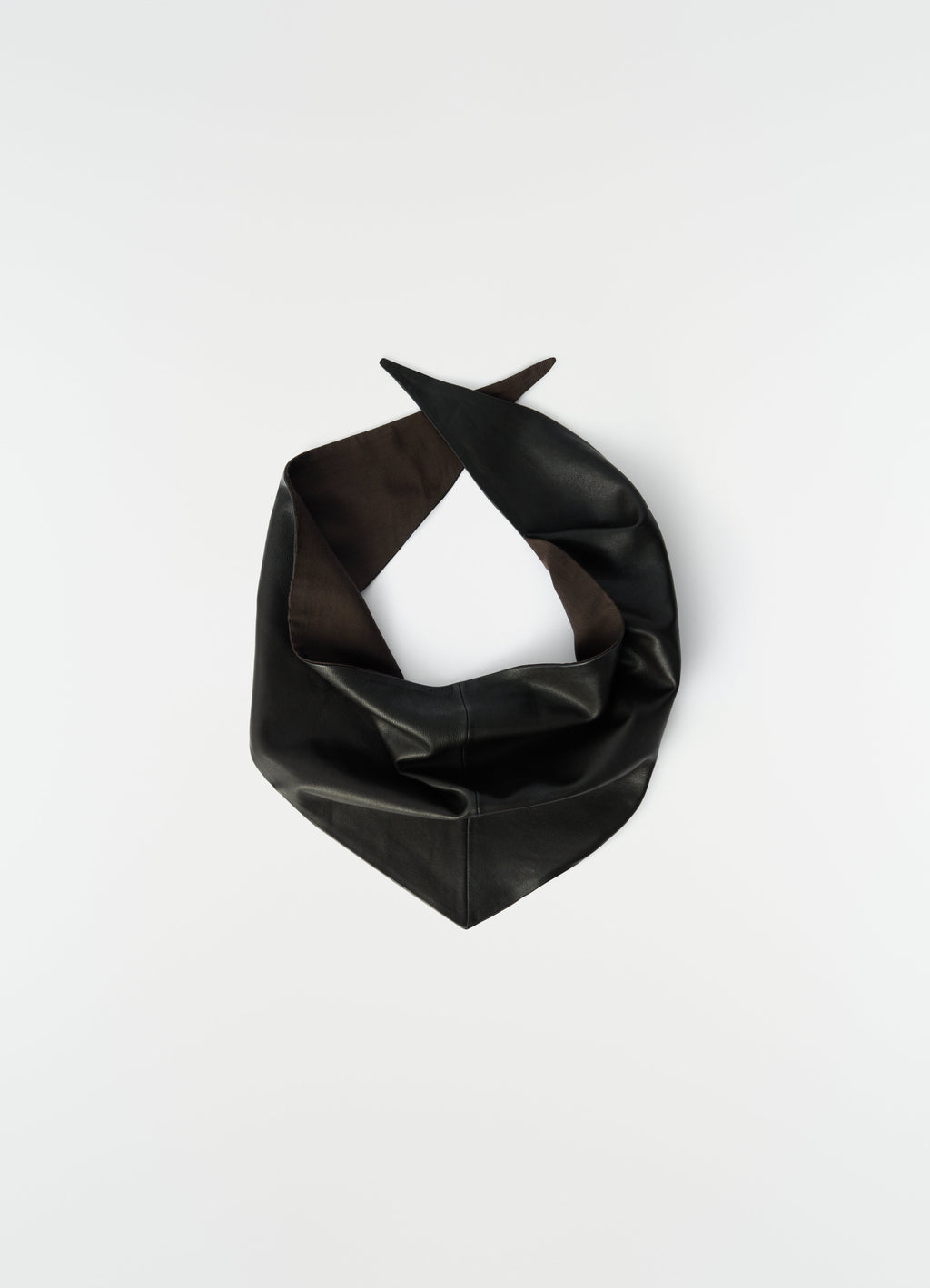 LEATHER TRIANGLE SCARF IN SOFT NAPPA LAMB LEATHER