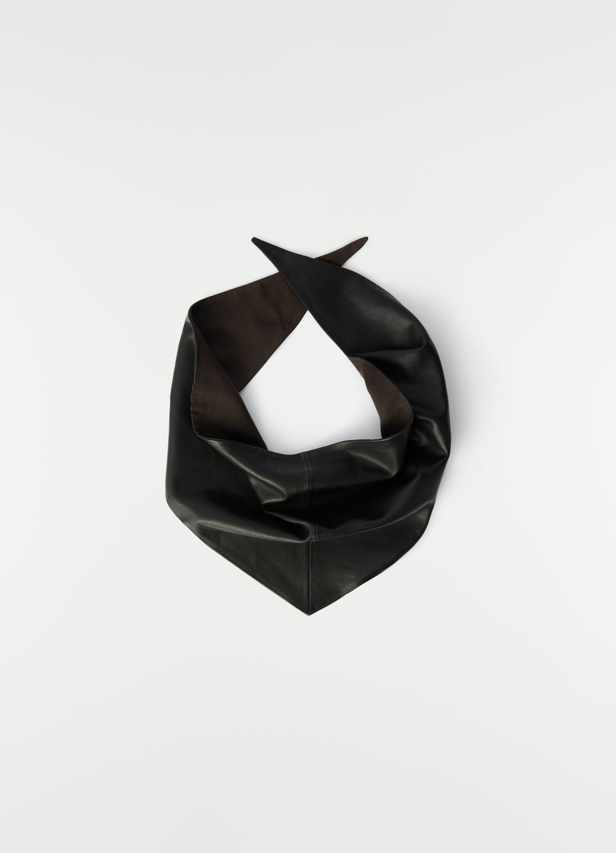 LEATHER TRIANGLE SCARF IN SOFT NAPPA LAMB LEATHER