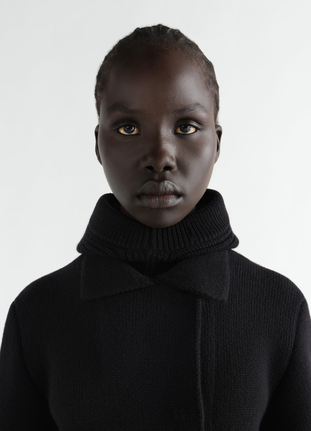 HOOD IN WORSTED WOOL