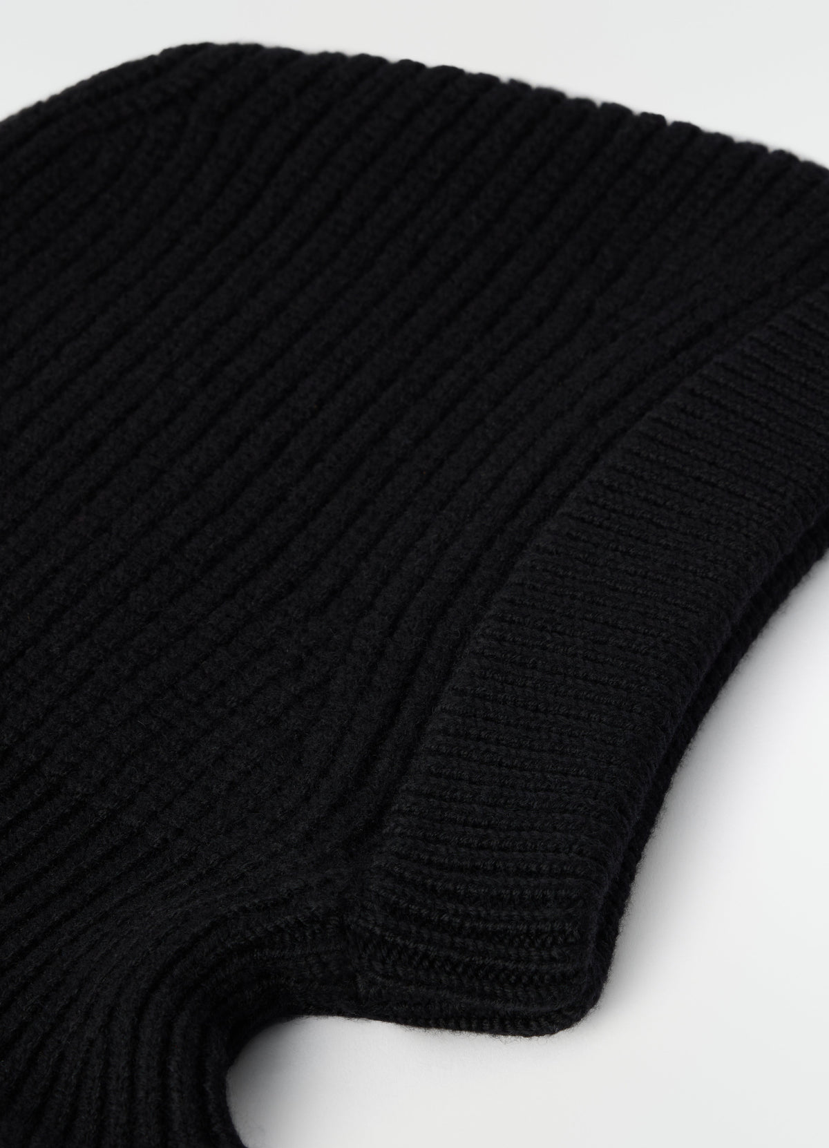 HOOD IN WORSTED WOOL