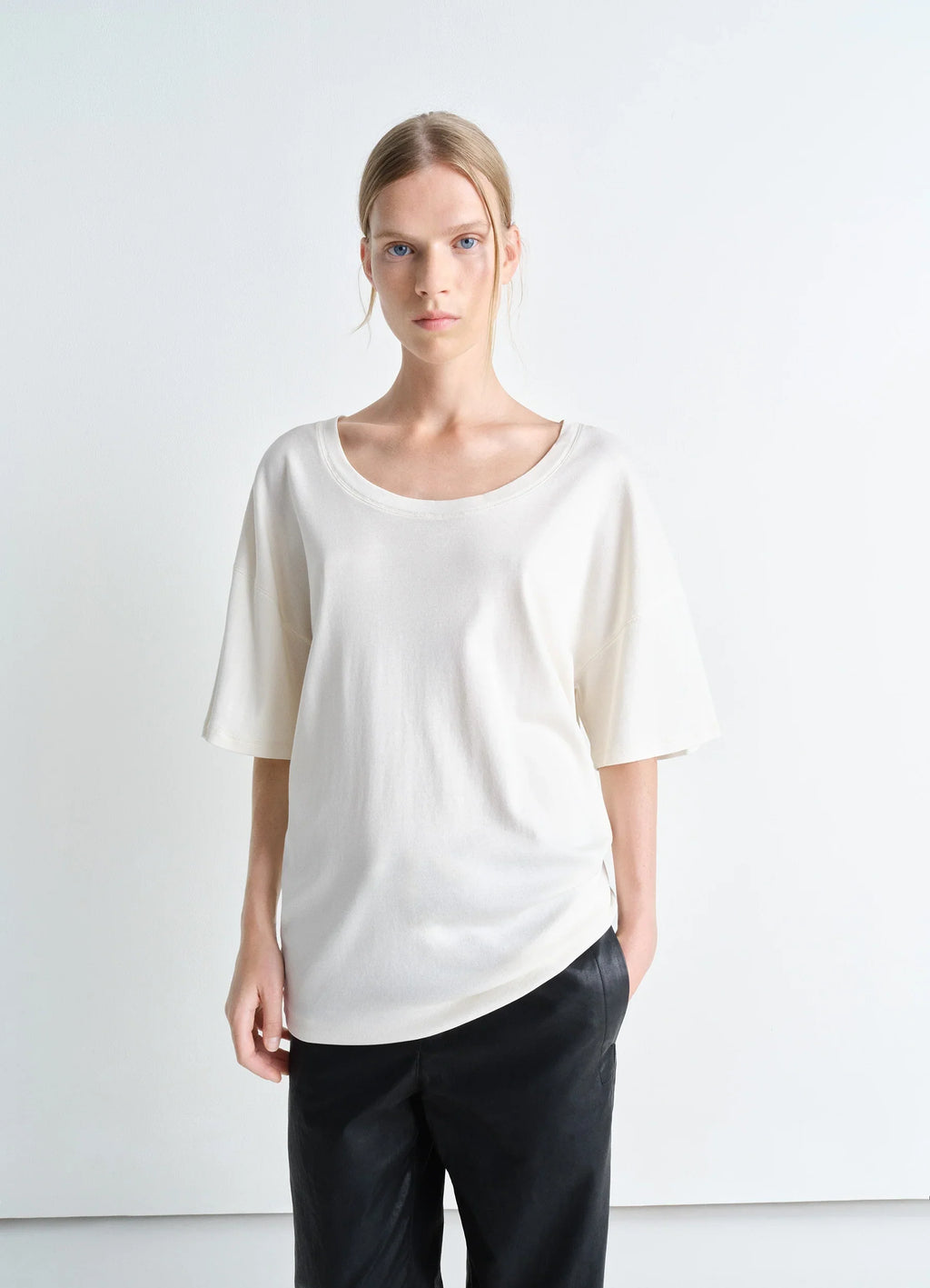 RIB COLLAR T-SHIRT IN RIB JERSEY