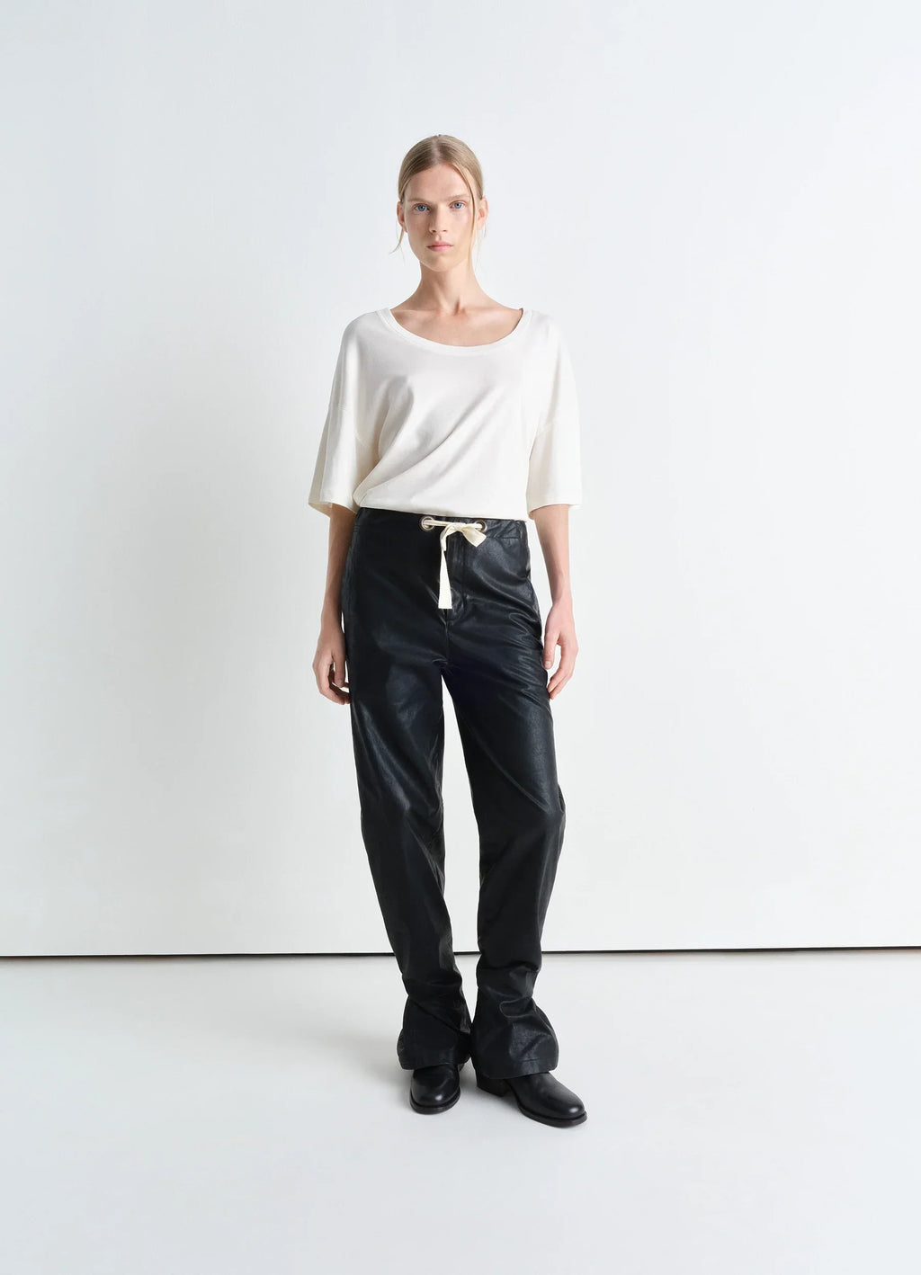 RIB COLLAR T-SHIRT IN RIB JERSEY