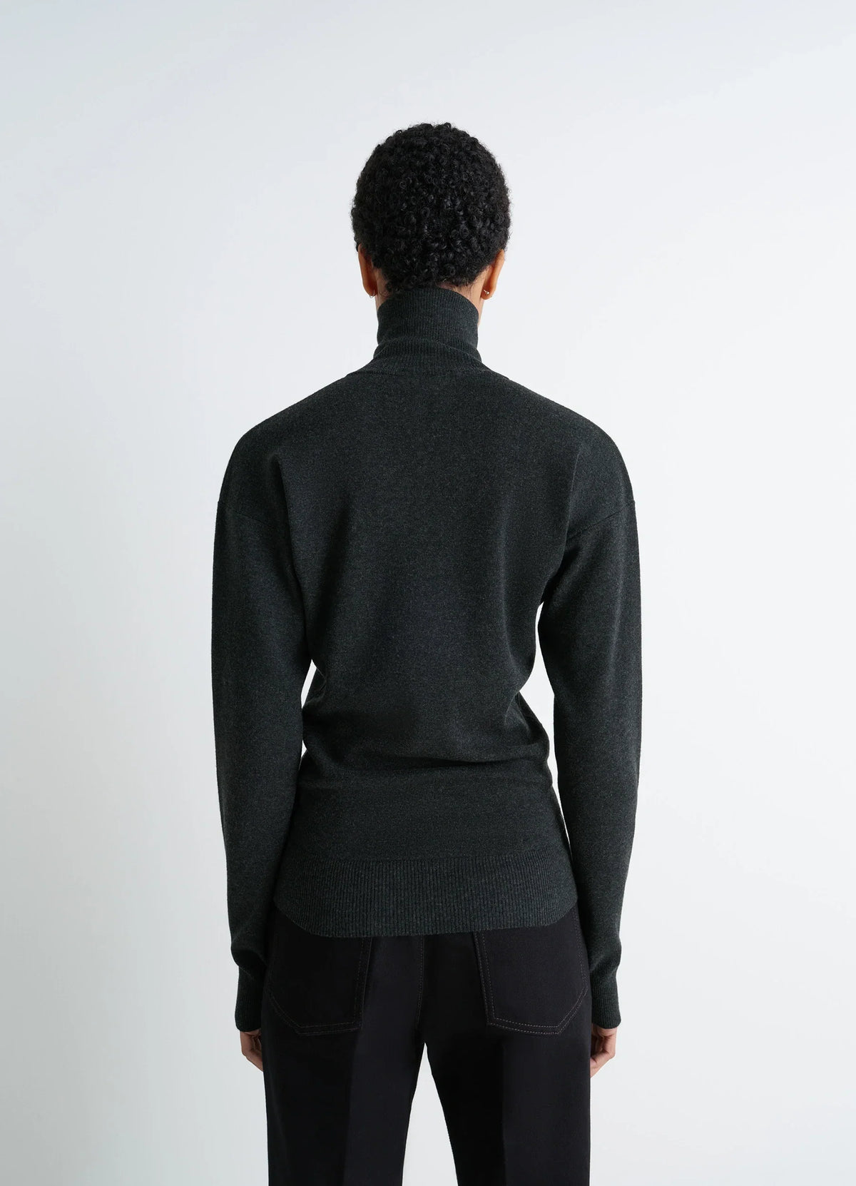 CARDIGAN AJUSTÉ BOUTONNÉ EN LAINE FINE