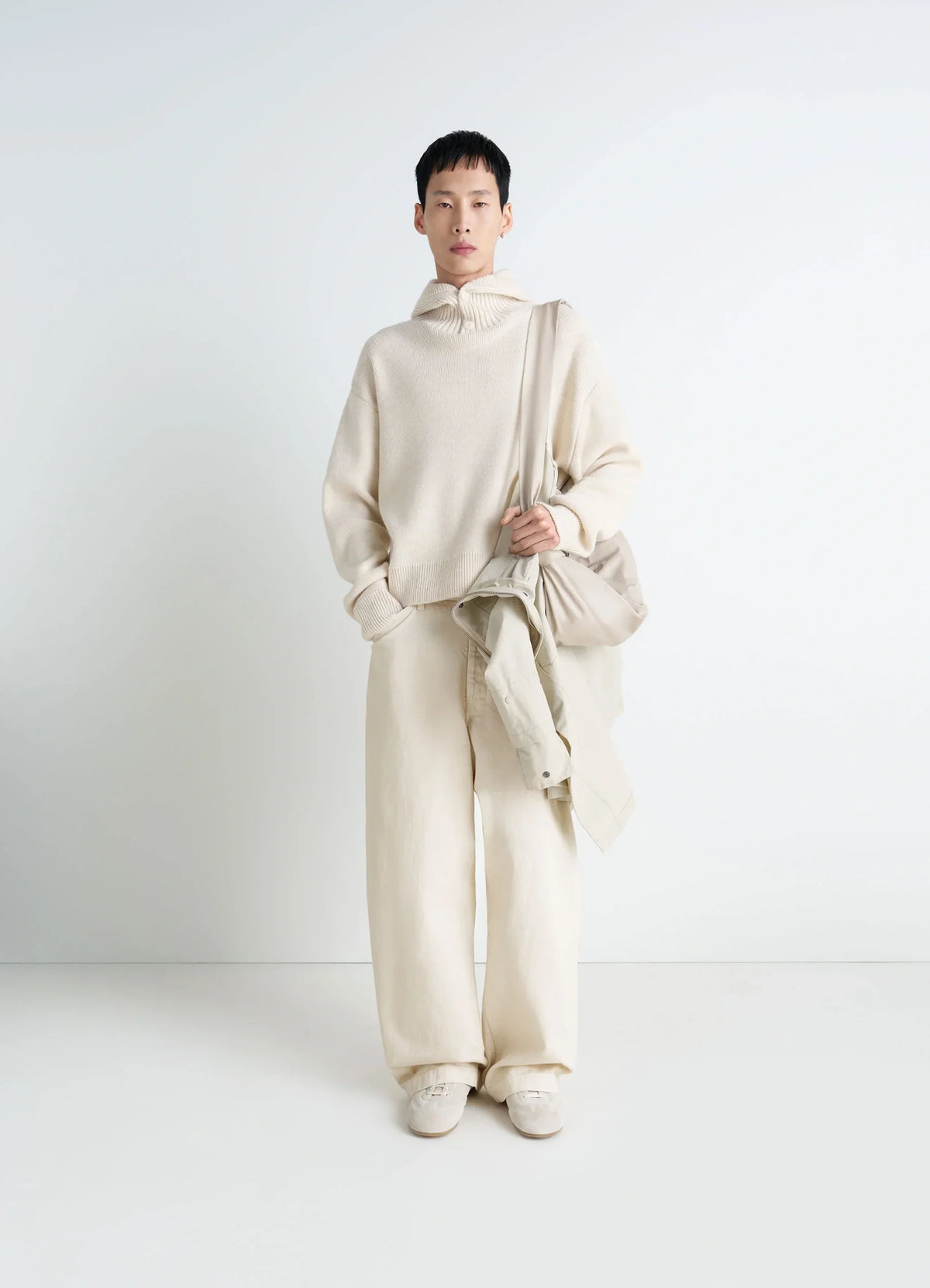 HOODED SWEATER IN ALPACA WOOL BLEND