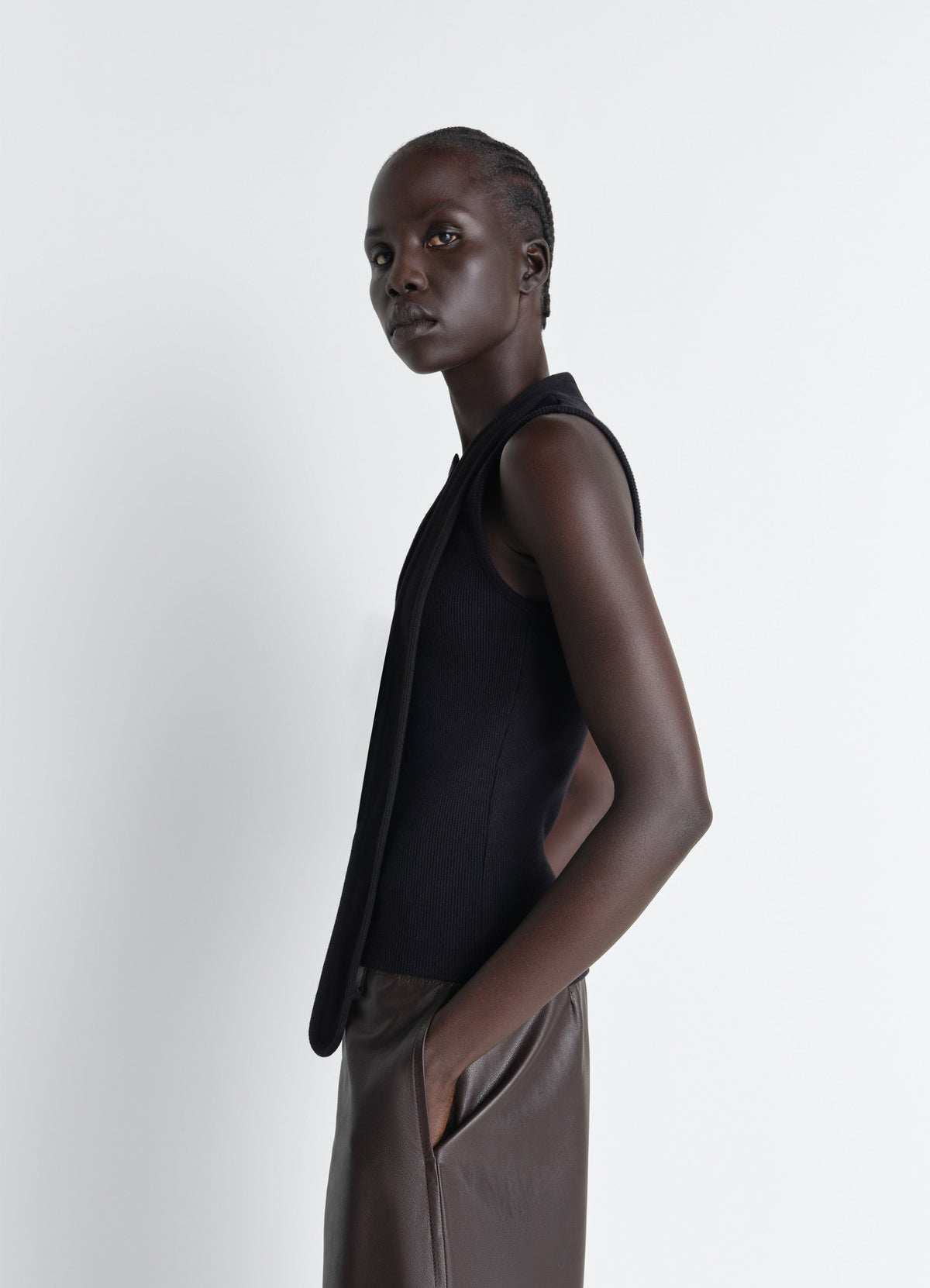 ASYMMETRICAL FITTED TOP IN COTTON LINEN RIB JERSEY