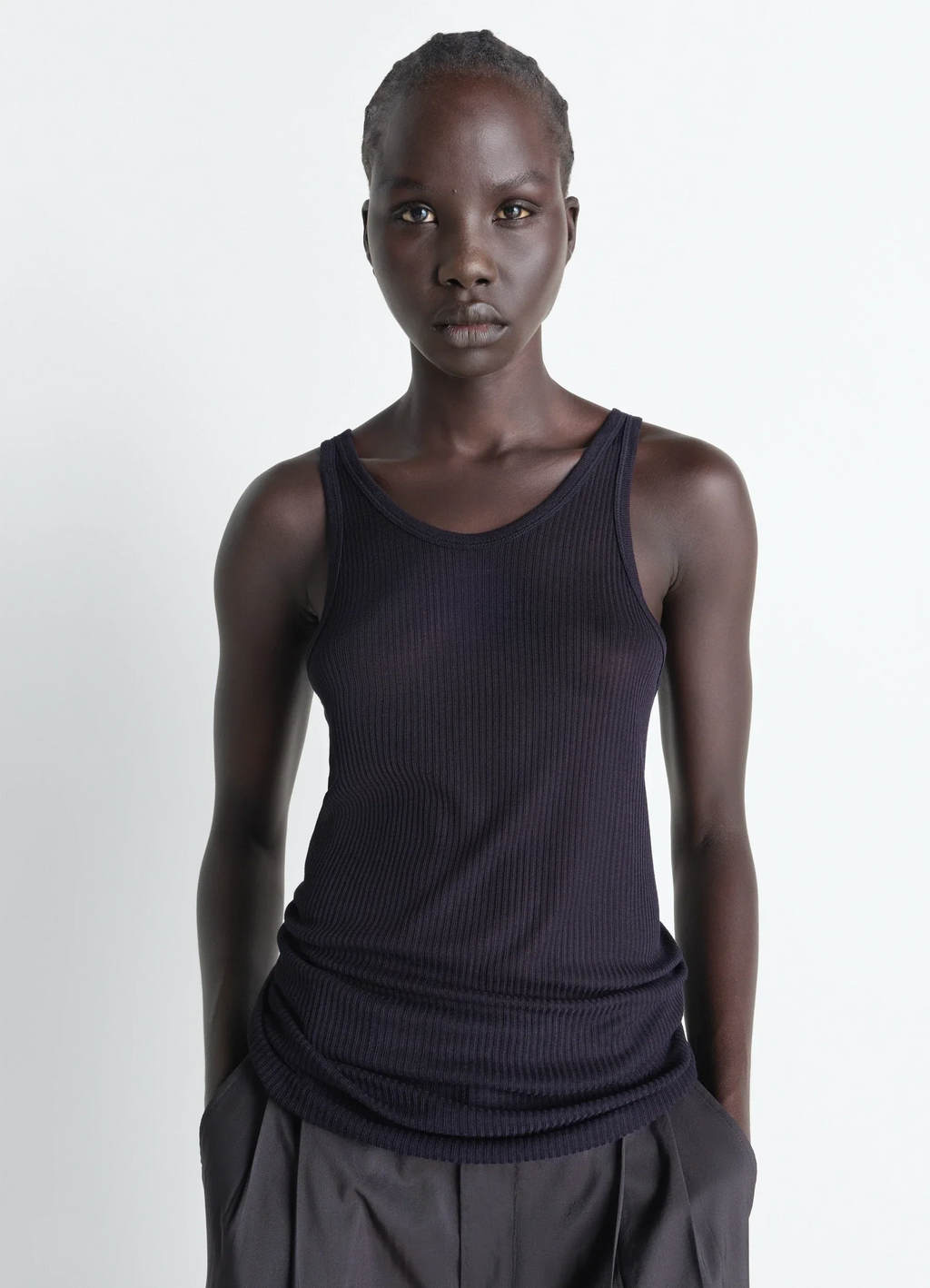 DÉBARDEUR SANS COUTURES EN VISCOSE ET SOIE
